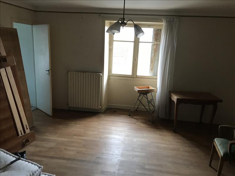Vente Maison MARCILLAC LA CROZE - 7 pièces -177 m² - (19500)