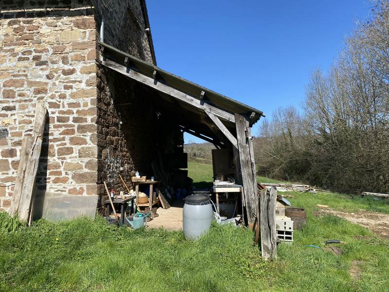 Vente Grange LE PESCHER - 2 pièces -148 m² - (19190)