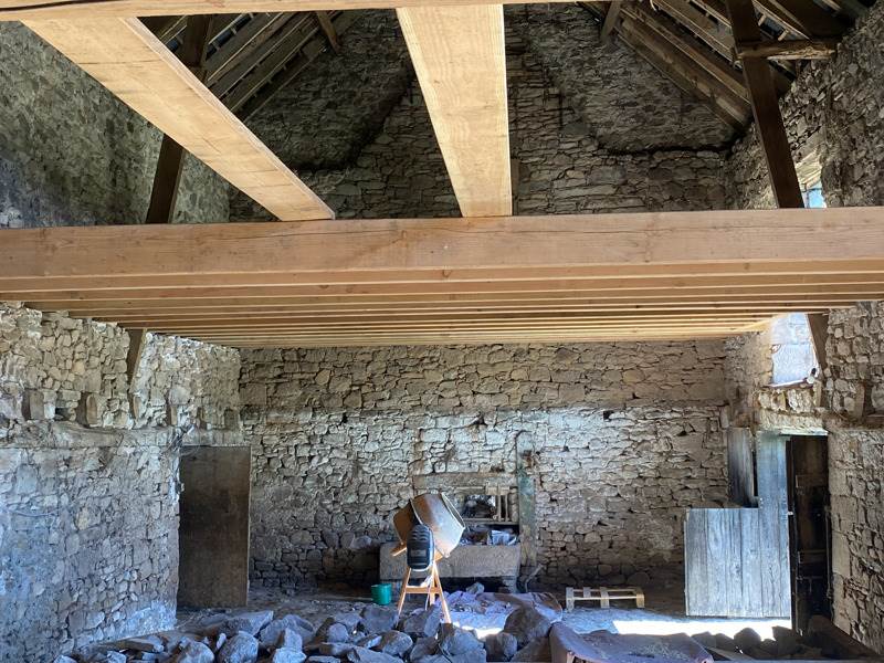 Vente Grange LE PESCHER - 2 pièces -148 m² - (19190)