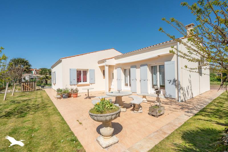 Vente Maison ST GEORGES D OLERON - 4 pièces -125 m² - (17190)