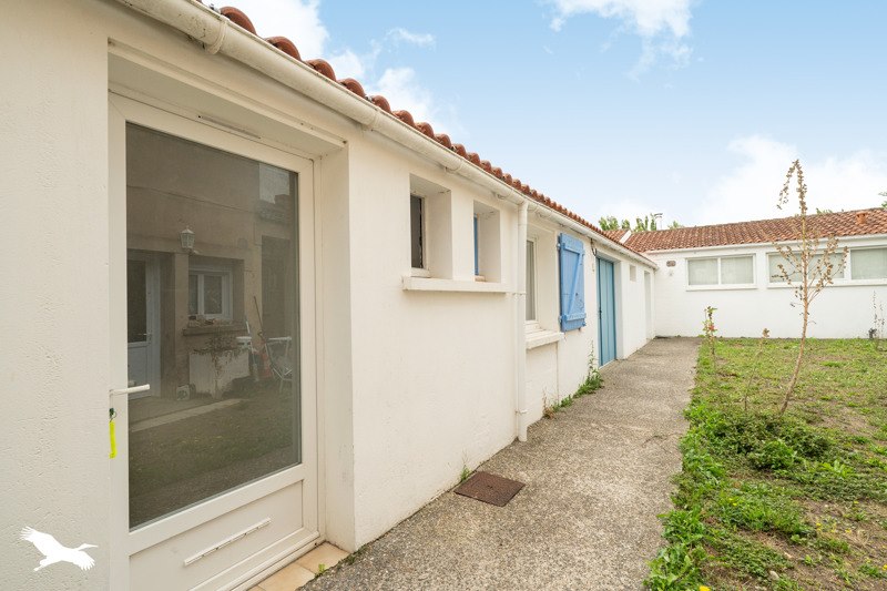 Vente Maison ST GEORGES D OLERON - 3 pièces -145 m² - (17190)