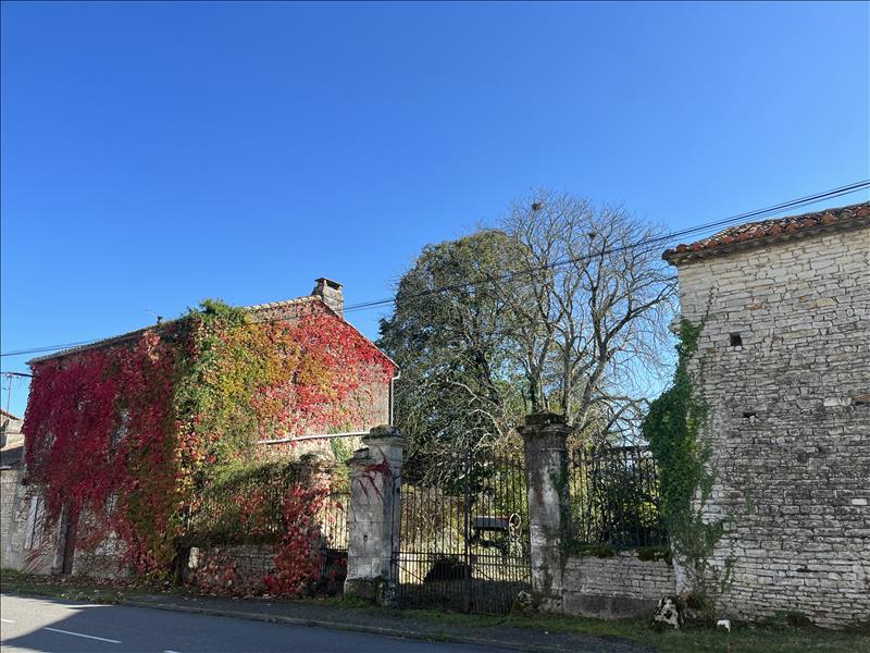 Vente Maison BRIE - 8 pièces -154 m² - (16590)