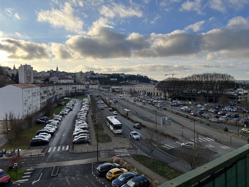 Vente Appartement ANGOULEME - 2 pièces -54 m² - (16000)