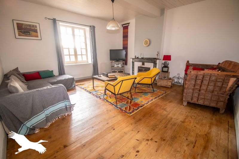 Vente Maison MONESTROL - 6 pièces -245 m² - (31560)