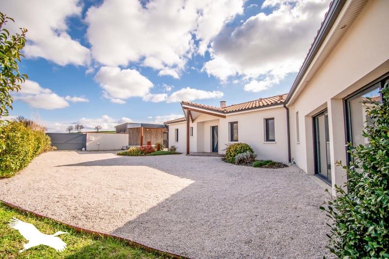 Vente Maison AYGUESVIVES - 7 pièces -160 m² - (31450)