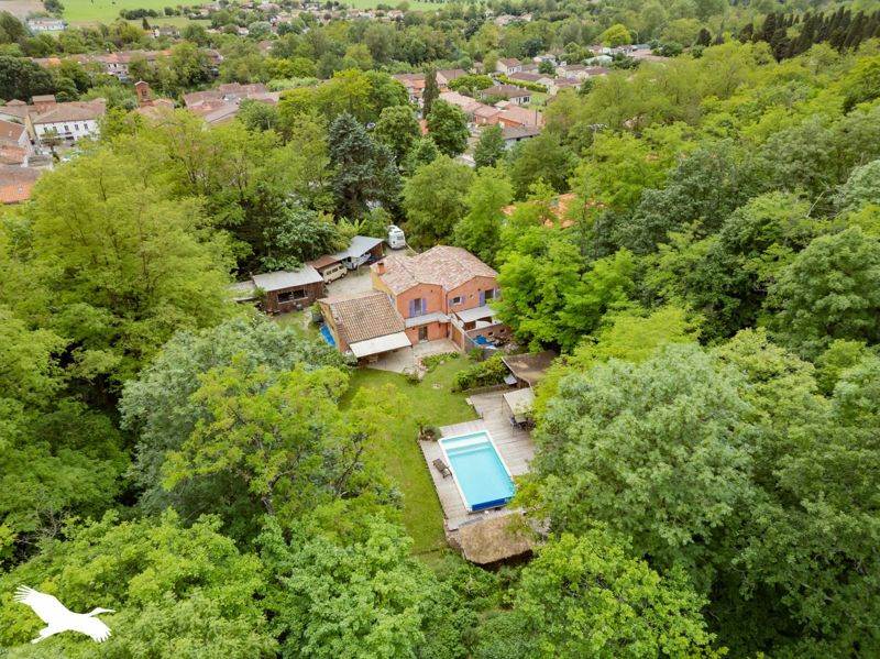 Vente Maison CALMONT - 6 pièces -225 m² - (31560)