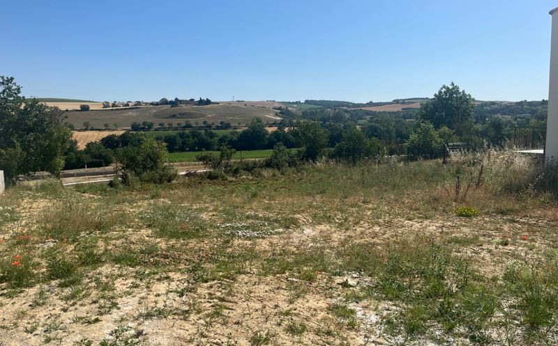 Terrain 4 pièces · à Salles-sur-l'Hers · 57 175 €