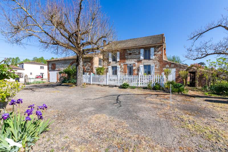 Vente Maison VALENCE - 6 pièces -134 m² - (82400)