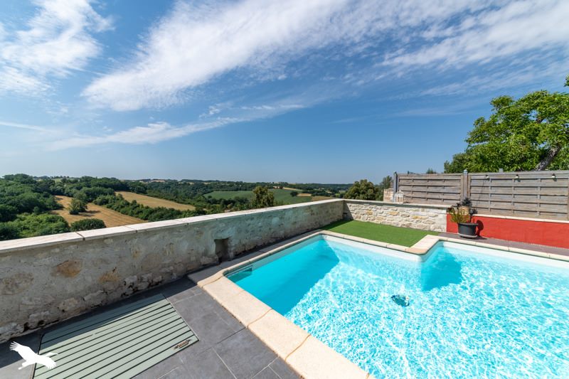 Vente Maison PUYMIROL - 8 pièces -313 m² - (47270)