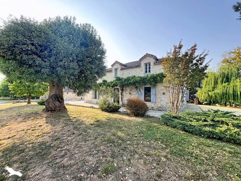 Vente Maison GASQUES - 6 pièces -293 m² - (82400)