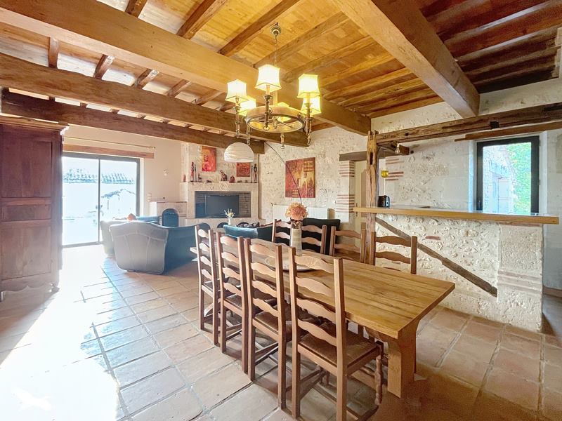 Vente Maison GASQUES - 6 pièces -293 m² - (82400)