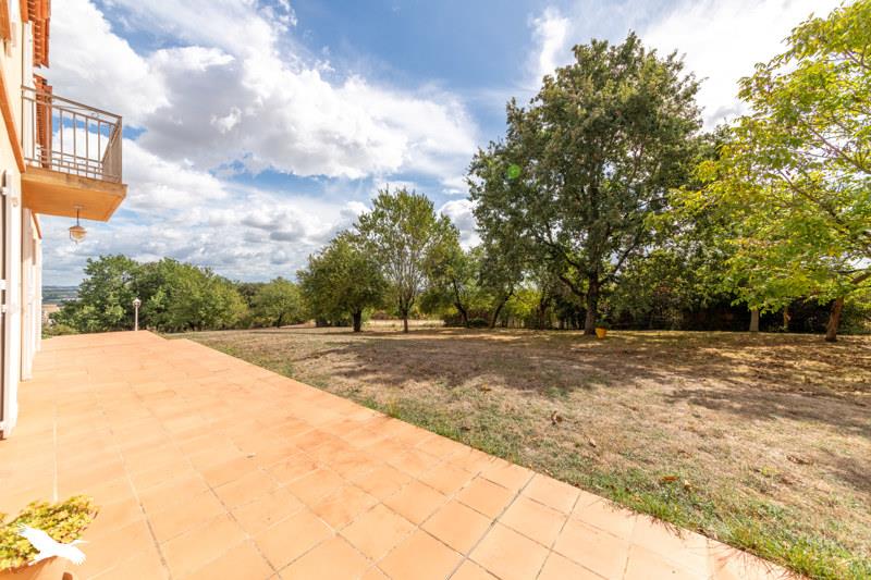 Vente Maison AUVILLAR - 7 pièces -260 m² - (82340)