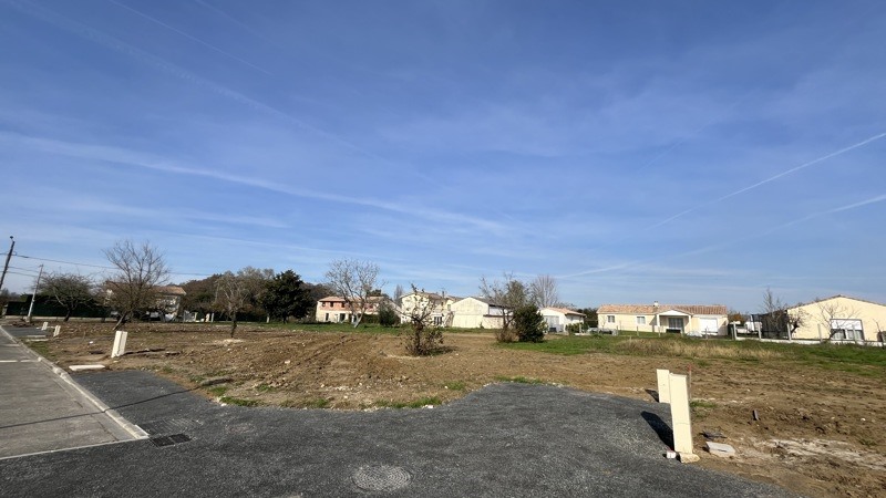 Vente Terrain LA LANDE DE FRONSAC - -647 m² - (33240)