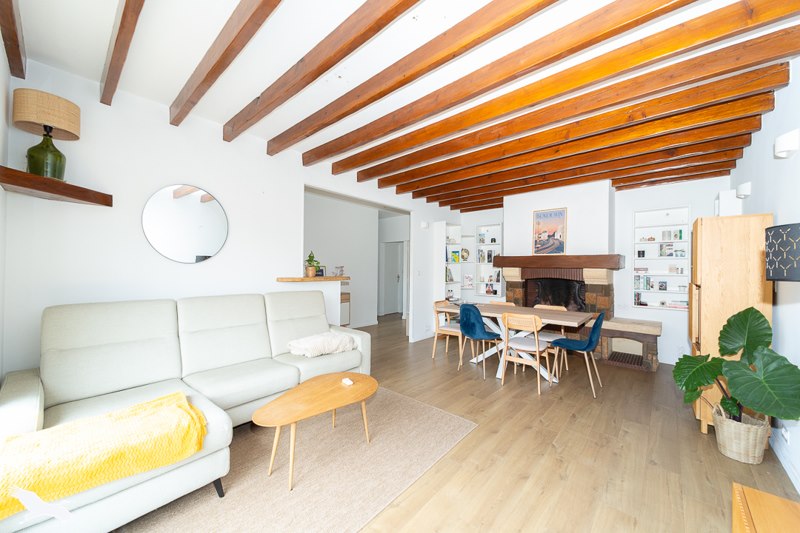 Vente Maison VIRSAC - 5 pièces -130 m² - (33240)