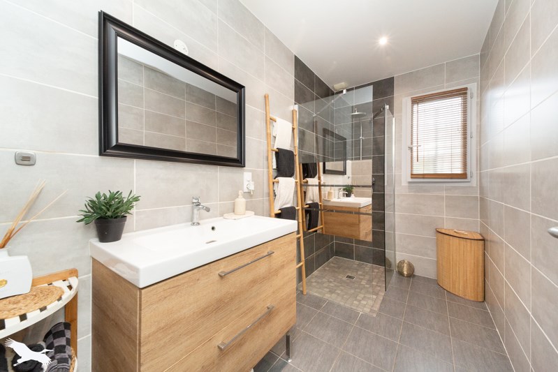 Vente Maison VAL DE VIRVEE - 5 pièces -105 m² - (33240)