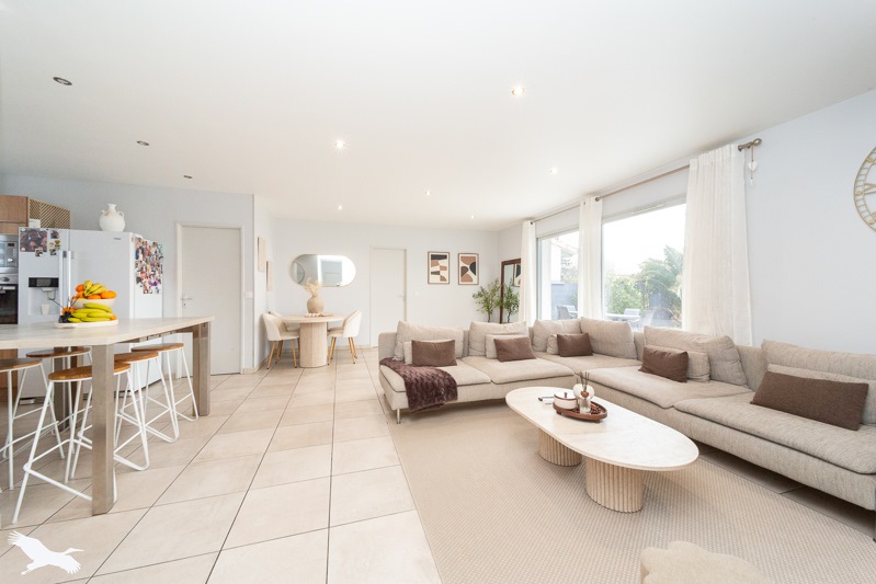 Vente Maison VAL DE VIRVEE - 5 pièces -105 m² - (33240)