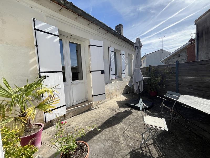 Vente Maison CADILLAC EN FRONSADAIS - 6 pièces -153 m² - (33240)