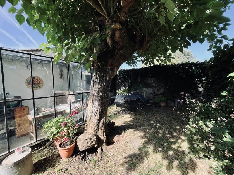 Vente Maison CADILLAC EN FRONSADAIS - 6 pièces -153 m² - (33240)