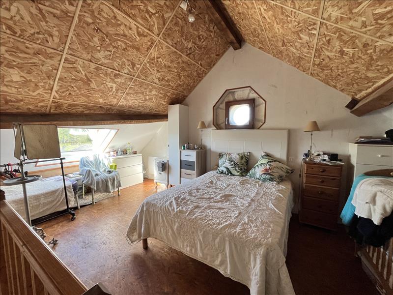 Vente Maison MONTPON MENESTEROL - 6 pièces -205 m² - (24700)