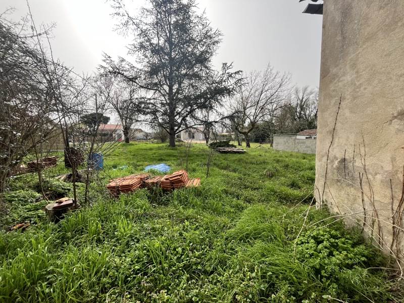 Vente Grange MONTPON MENESTEROL - 2 pièces -93 m² - (24700)