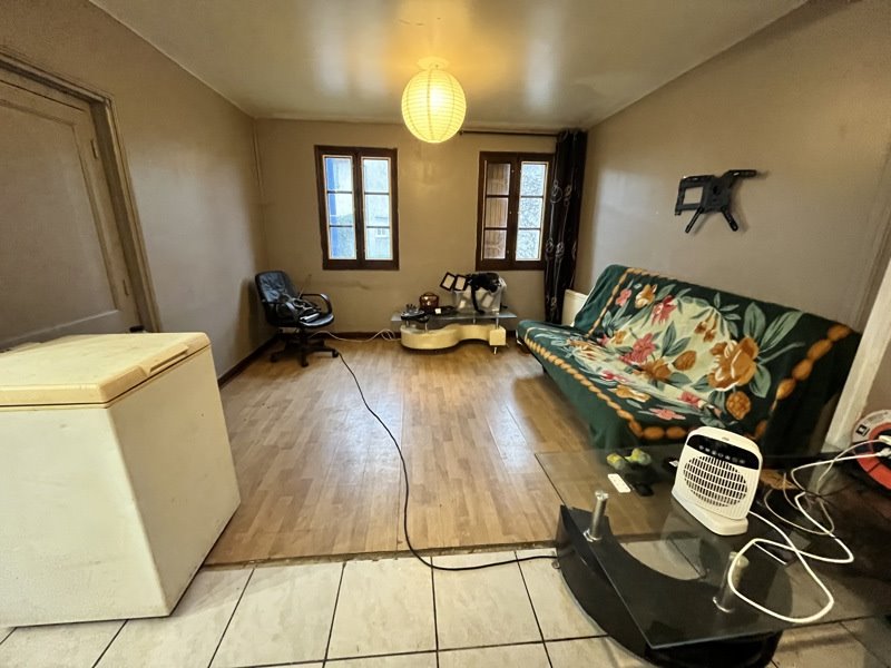 Vente Immeuble MENESPLET - -  244 m² - (24700)