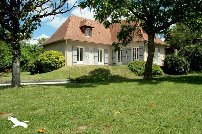 Vente Maison ST LAURENT DES HOMMES - 6 pièces -143 m² - (24400)