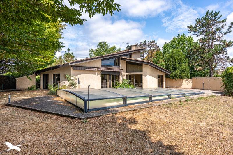 Vente Maison LE PIZOU - 6 pièces -216 m² - (24700)