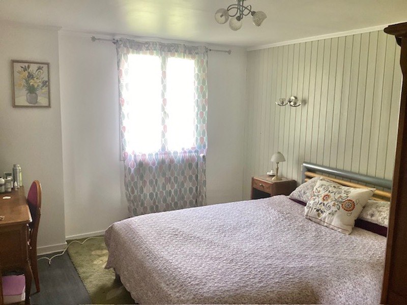 Vente Maison MENESPLET - 4 pièces -166 m² - (24700)