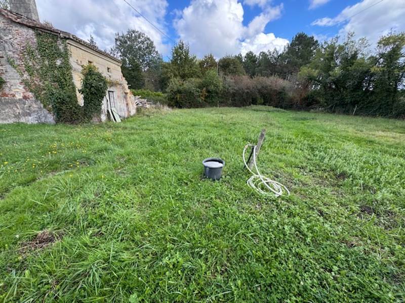 Vente Maison LE PIZOU - 1 pièce -1 m² - (24700)