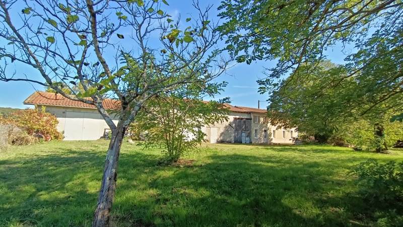 Vente Maison LE PIZOU - 4 pièces -157 m² - (24700)
