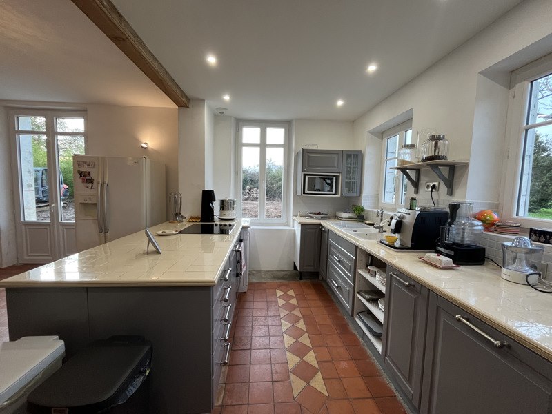 Vente Maison VILLEFRANCHE DE LONCHAT - 8 pièces -231 m² - (24610)