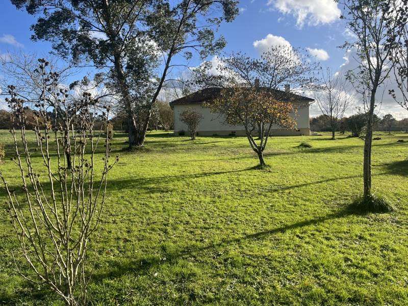 Vente Maison BEAUPOUYET - 5 pièces -118 m² - (24400)