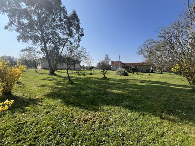 Vente Maison BEAUPOUYET - 5 pièces -118 m² - (24400)