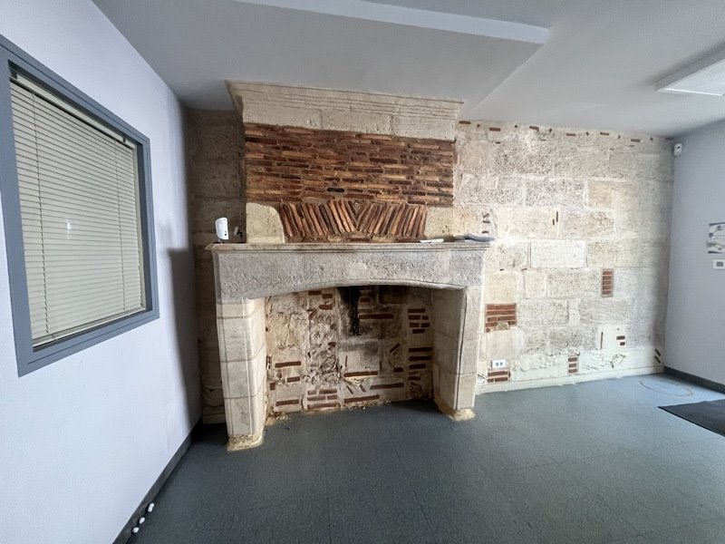 Vente Immeuble MONTPON MENESTEROL - -  140 m² - (24700)