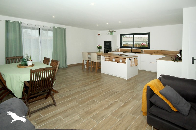 Vente Maison MENESPLET - 4 pièces -98 m² - (24700)
