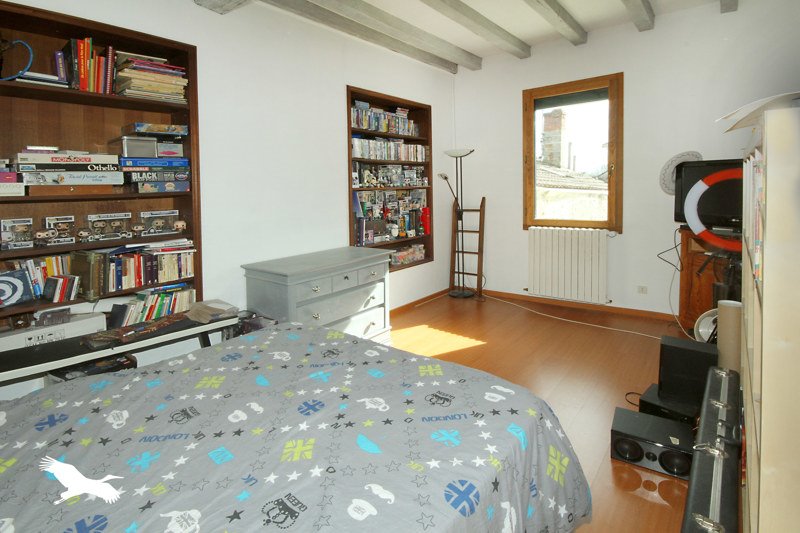 Vente Maison MONTPON MENESTEROL - 8 pièces -175 m² - (24700)