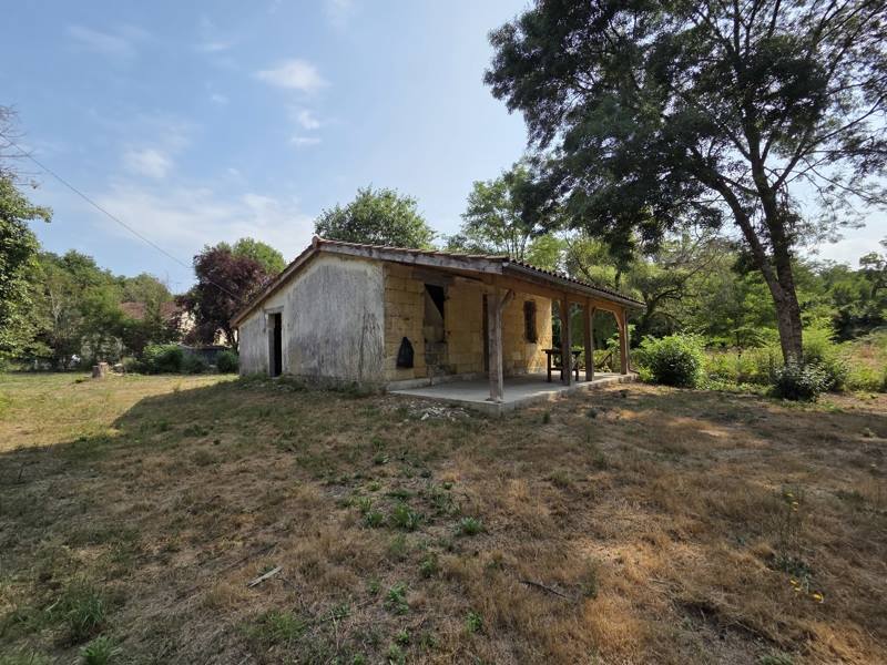 Maison en pierre à Le Pizou