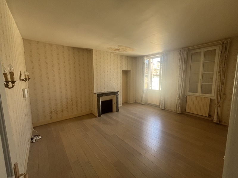 Vente Maison VILLEFRANCHE DE LONCHAT - 9 pièces -330 m² - (24610)