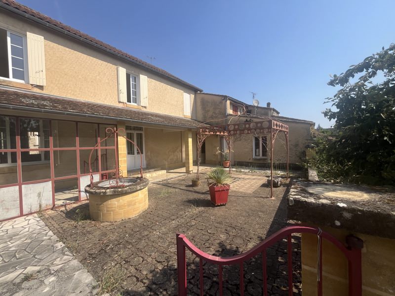 Vente Maison VILLEFRANCHE DE LONCHAT - 9 pièces -330 m² - (24610)