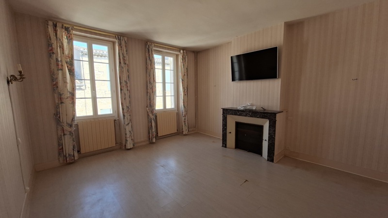 Vente Maison VILLEFRANCHE DE LONCHAT - 9 pièces -330 m² - (24610)