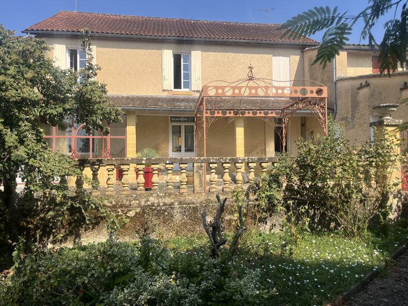 Vente Maison VILLEFRANCHE DE LONCHAT - 11 pièces -269 m² - (24610)