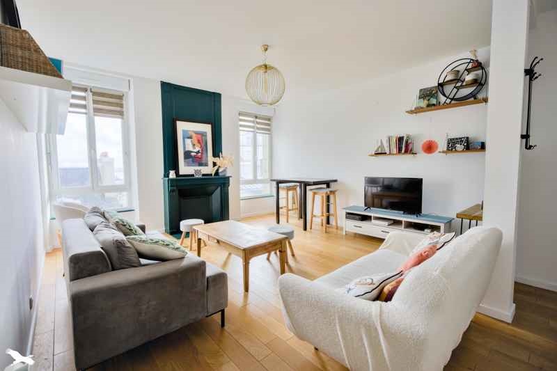 Exemple d'appartement en vente par l'agence Human Immobilier Brest Centre.