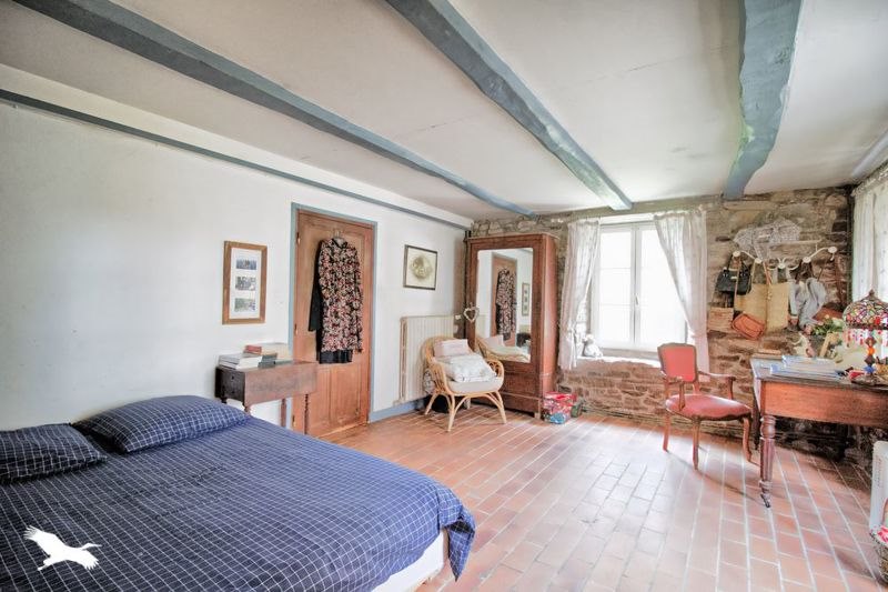 Vente Maison MELLAC - 6 pièces -233 m² - (29300)