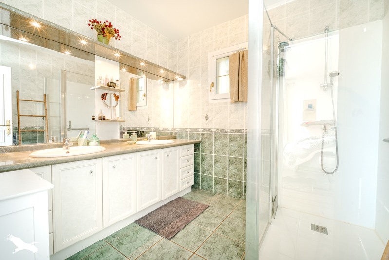 Vente Maison CROZON - 6 pièces -220 m² - (29160)