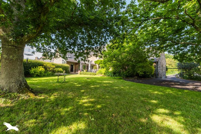 Vente Maison PLOUMILLIAU - 9 pièces -193 m² - (22300)