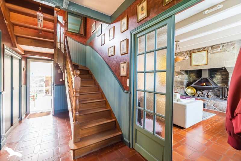 Vente Maison PLOUMILLIAU - 9 pièces -193 m² - (22300)