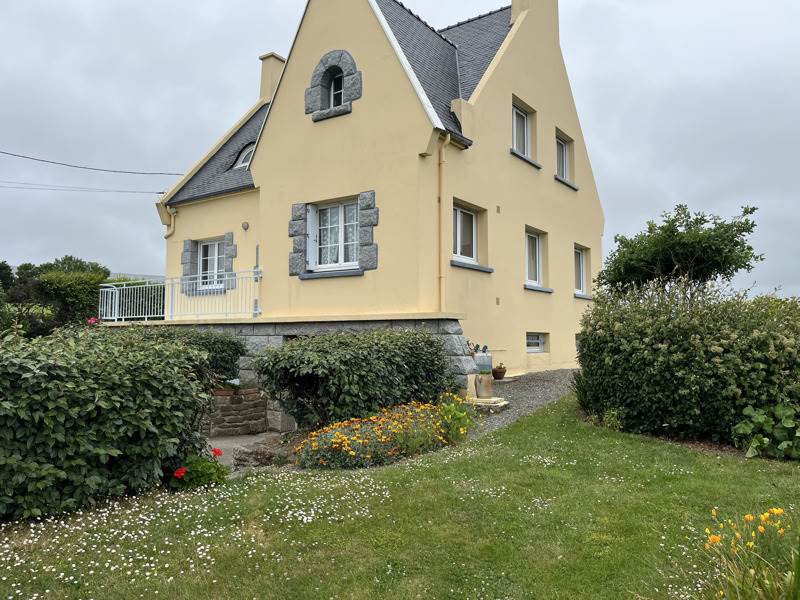 Vente Maison PLOUMOGUER - 6 pièces -119 m² - (29810)