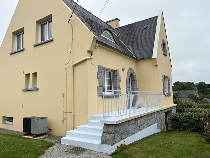 Vente Maison PLOUMOGUER - 6 pièces -119 m² - (29810)