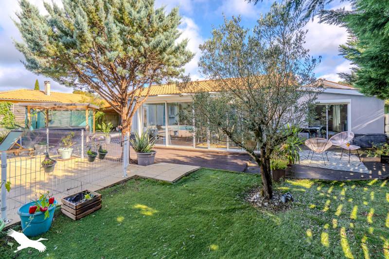 Vente Maison ST MEDARD EN JALLES - 7 pièces -152 m² - (33160)