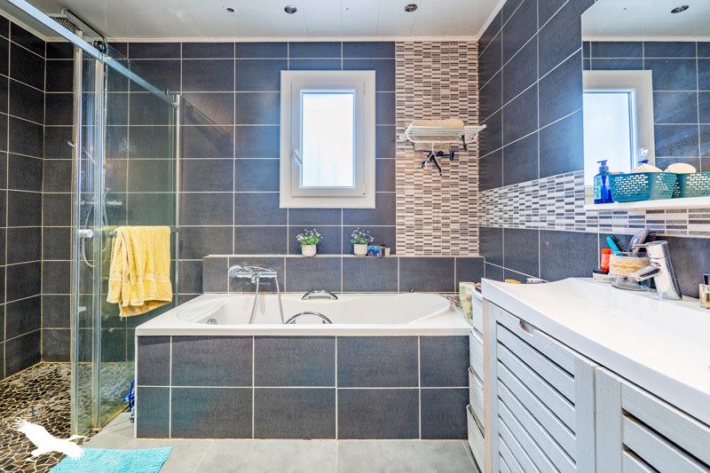Vente Maison ST MEDARD EN JALLES - 7 pièces -152 m² - (33160)